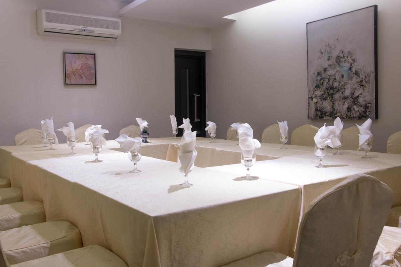 Galesia Hotel & Resort - Dhaka Ngoại thất bức ảnh